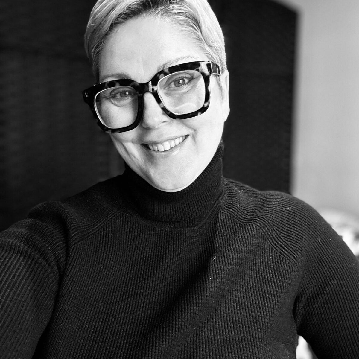 Self Leadership & Conscious Intelligence for founder led businesses and energy workers with Emma Lannigan